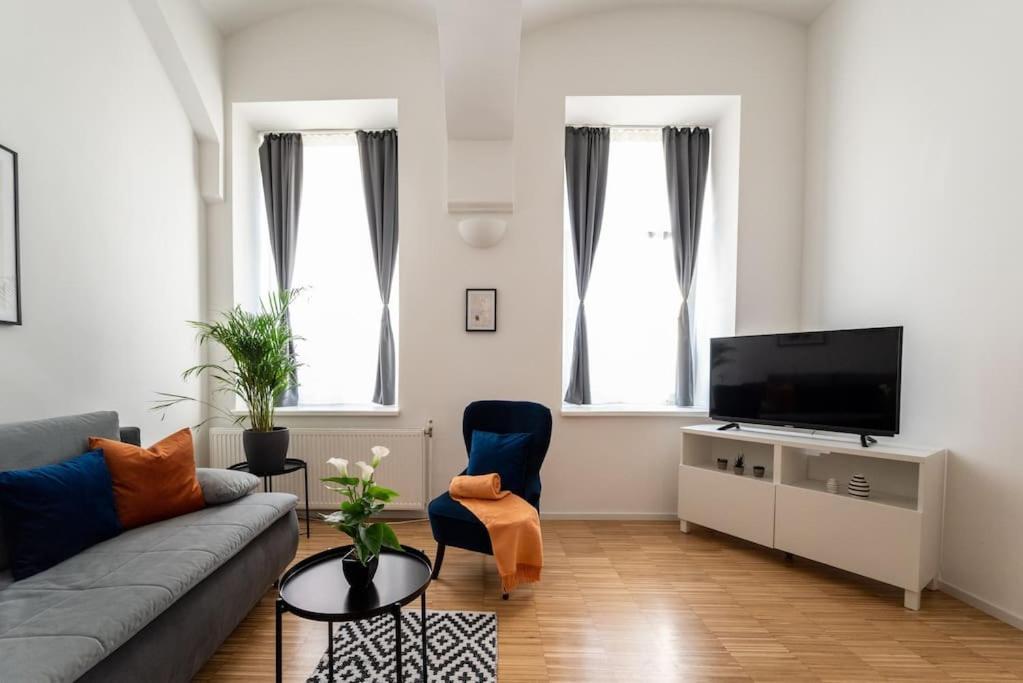 Pristine 1Br Steps From City By Hm Vienna Exterior photo