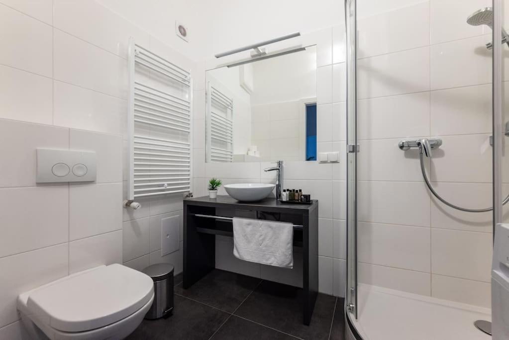 Pristine 1Br Steps From City By Hm Vienna Exterior photo