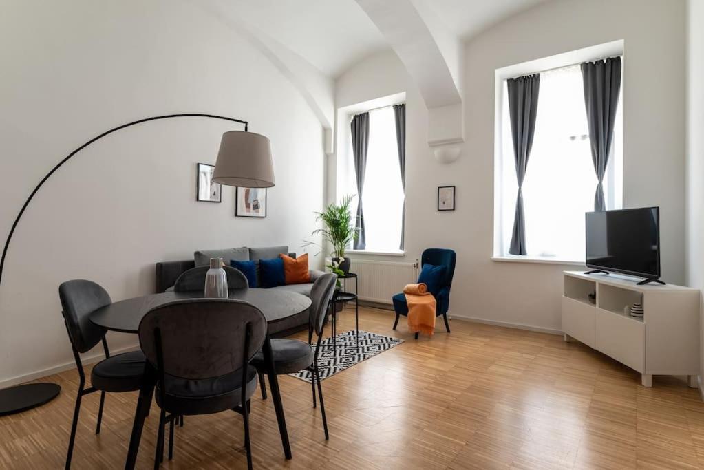 Pristine 1Br Steps From City By Hm Vienna Exterior photo