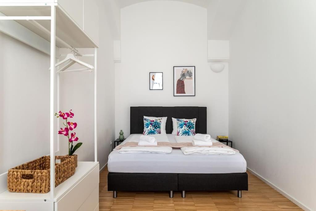 Pristine 1Br Steps From City By Hm Vienna Exterior photo