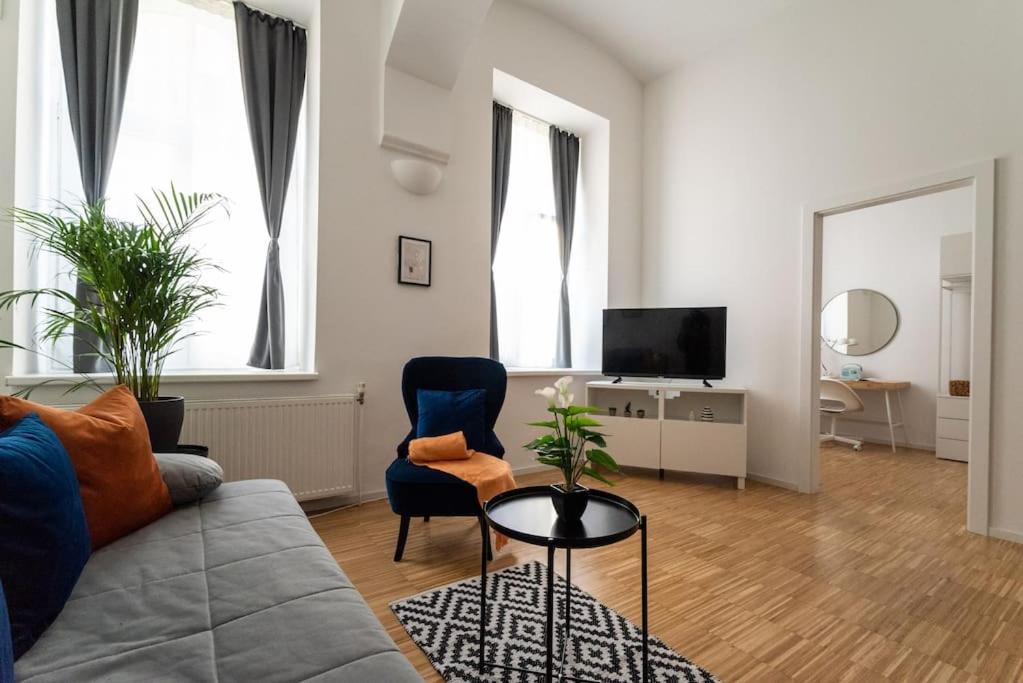 Pristine 1Br Steps From City By Hm Vienna Exterior photo